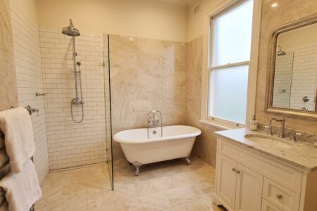 Ediltasc ristrutturazione bagno chiavi in mano con materiali d'eccellenza e impiantistica idraulica certificata a Roma